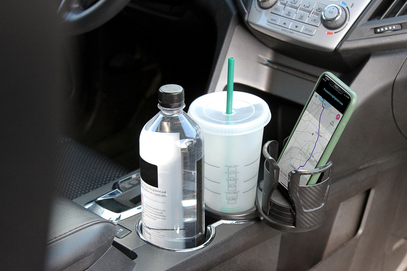 CupStation holding two drinks and a phone in a car